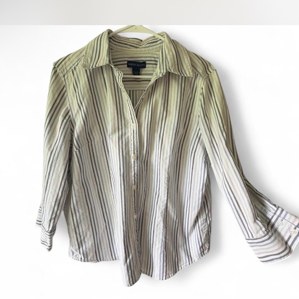 Karen Scott 2000s Button Down Shirt